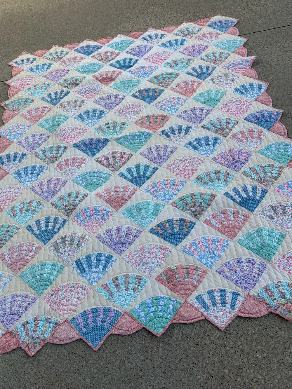 Vintage Arch Quilts fan seashell multi color patchwork handmade quilt blanket